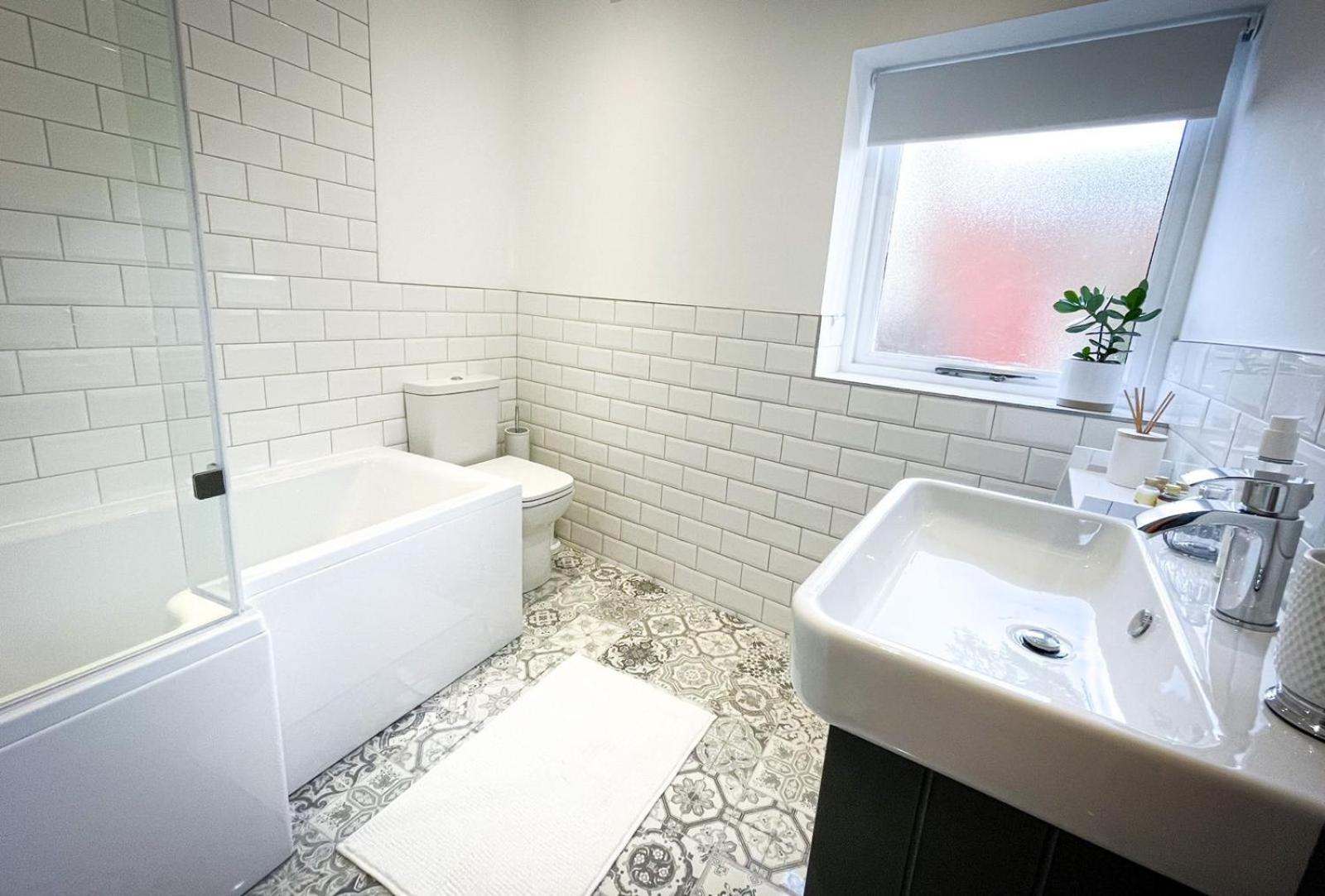 Juliet Beautiful 1 Bedroom, Central, Modern Space. Darlington  Buitenkant foto
