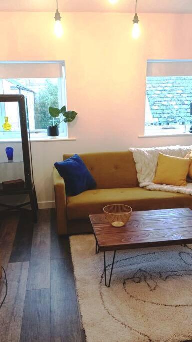 Juliet Beautiful 1 Bedroom, Central, Modern Space. Darlington  Buitenkant foto