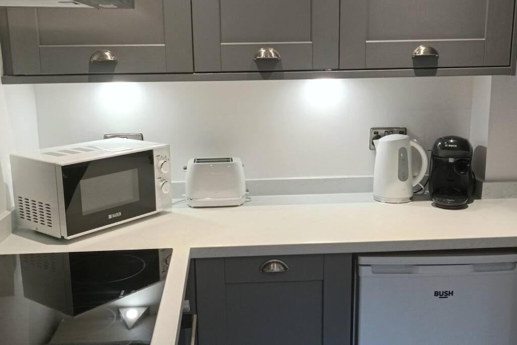 Juliet Beautiful 1 Bedroom, Central, Modern Space. Darlington  Buitenkant foto